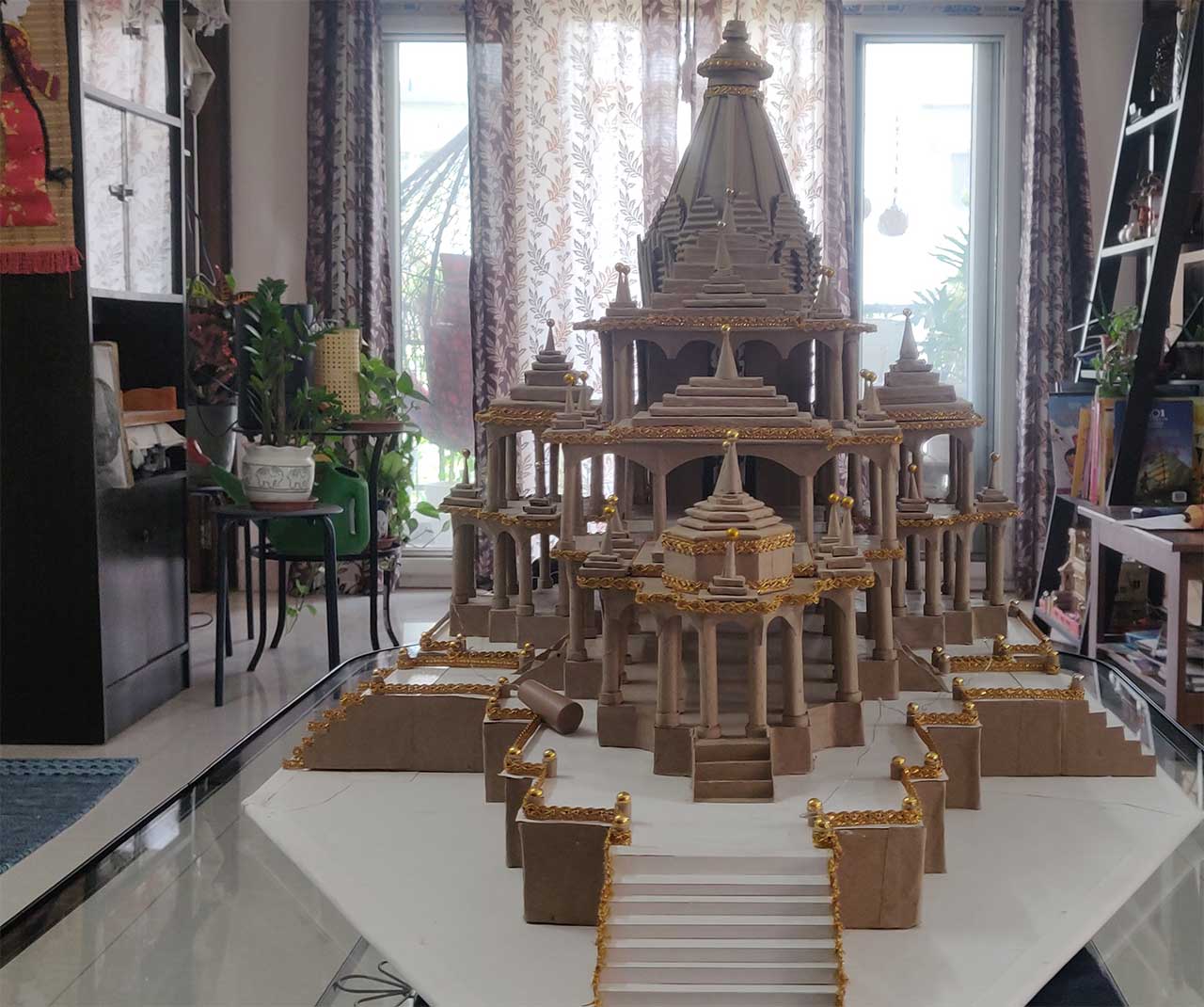 Cardboard Wall Clock – Minimalist Craft with Bold Design